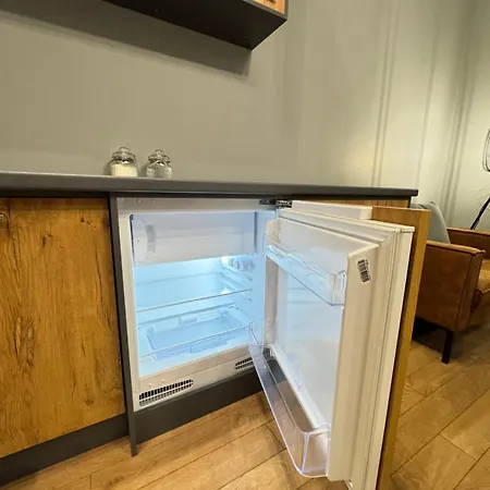 Evis Ltd 4 Apartment